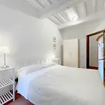 شقة Con Piscina E Giardino A *