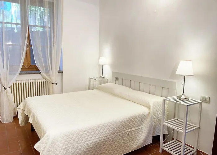 Con Piscina E Giardino A Апартаменты *